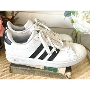 Adidas Black & White GRAND COURT SHOES size 11